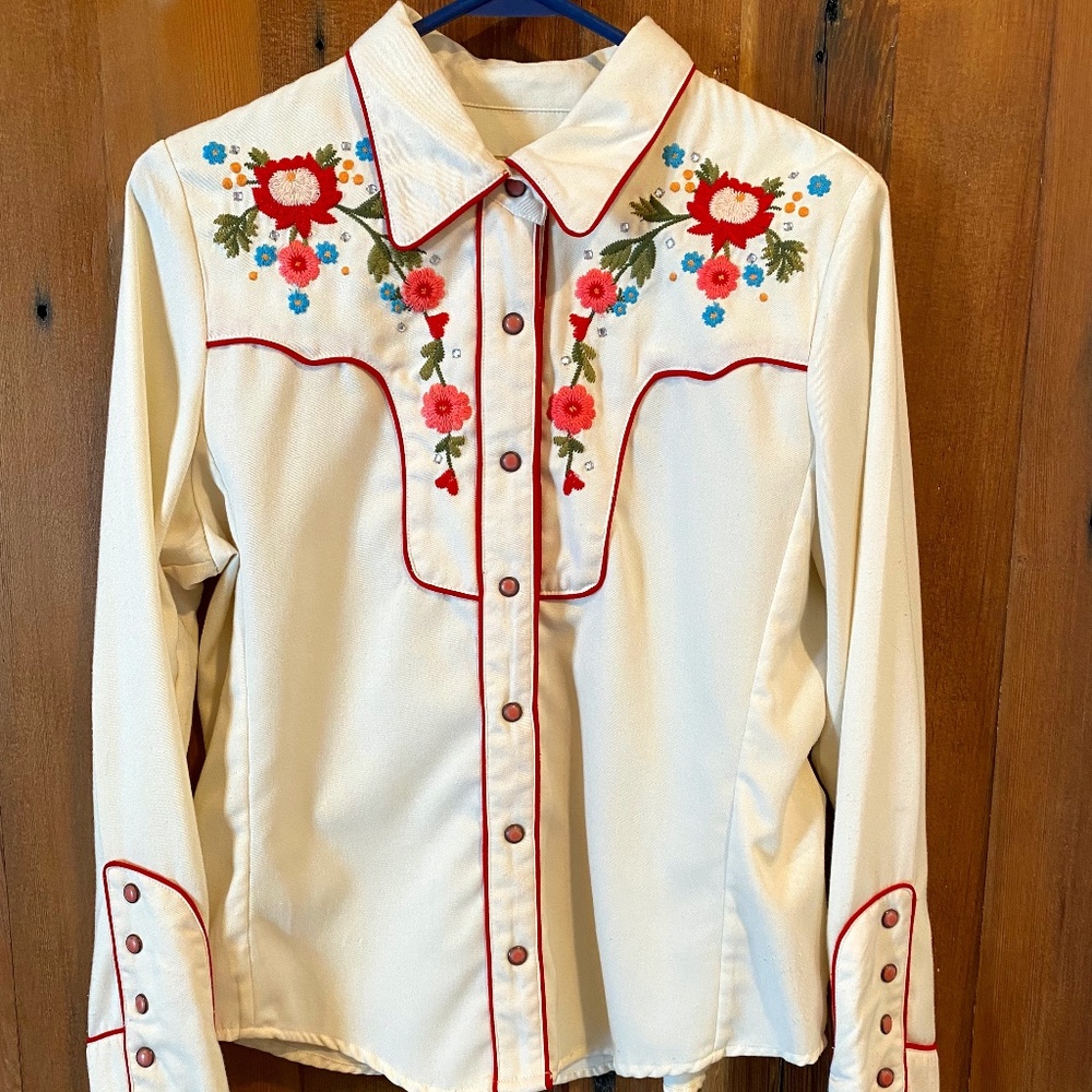 Scully Cream Western Button-Down Shirt with Red Piping & Floral Embroidery